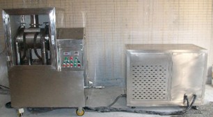 XDW6-BI低溫粉碎機